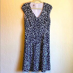 Black and White Midi Dress – Women’s